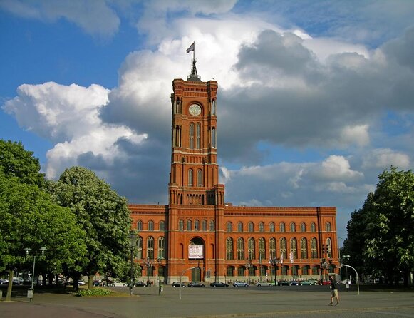 Love and War in Berlin: Self-Guided Story Puzzle Walk - Key points to know before you go