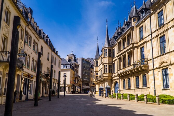 Luxembourg City Romantic Game: Walking Tour & Scavenger Hunt - Notre-Dame Cathedral and the old center