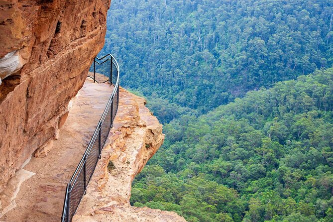 Luxury Small Group of 5 Blue Mountains Escape Tour - The Three Sisters at Echo Point