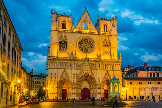 Lyon Ghost Hunt: Follow the Shadows Exploration Game - Saint-Jean Cathedral and the final mystery
