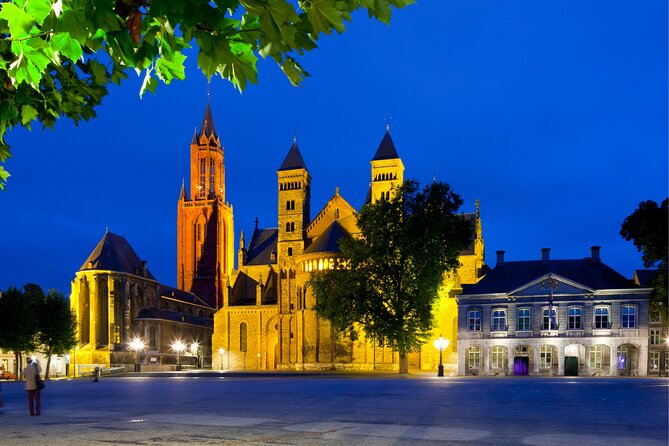 Maastricht Scavenger Hunt and Highlights Self Guided Audio Tour - Vrijthof and the Basilica of Saint Servatius