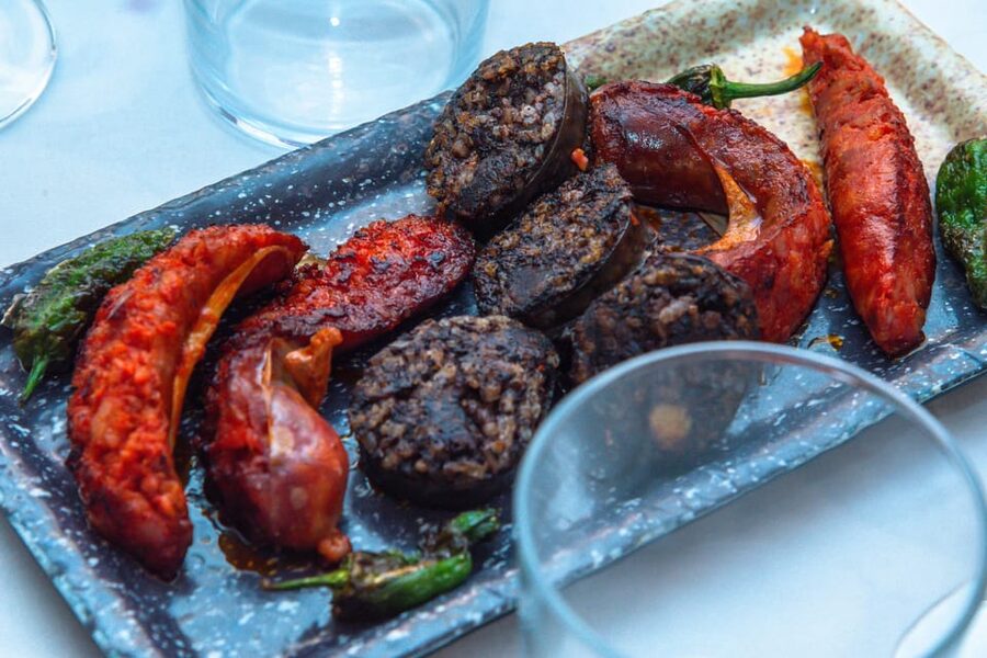 Madrid: Murder Mystery Dinner Experience - Dinner with a crime to solve