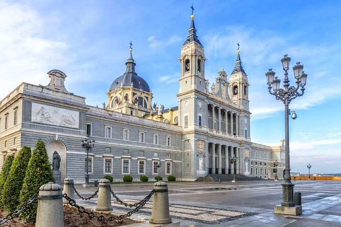 Madrid Mystery Quest: Self-Guided Surreal Adventure Game - Madrid Río and the Wild Boar Park clue