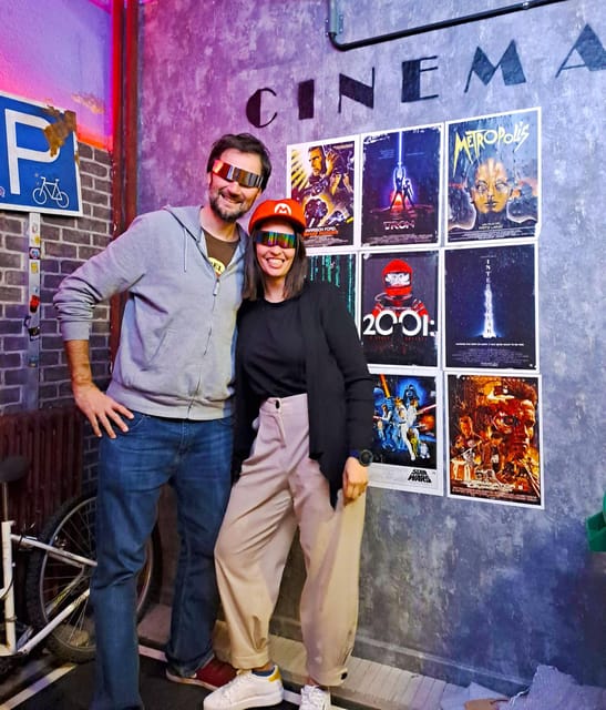 Madrid: Retro Escape Room "HEX Game" - Entering the old arcade on Calle de Covarrubias