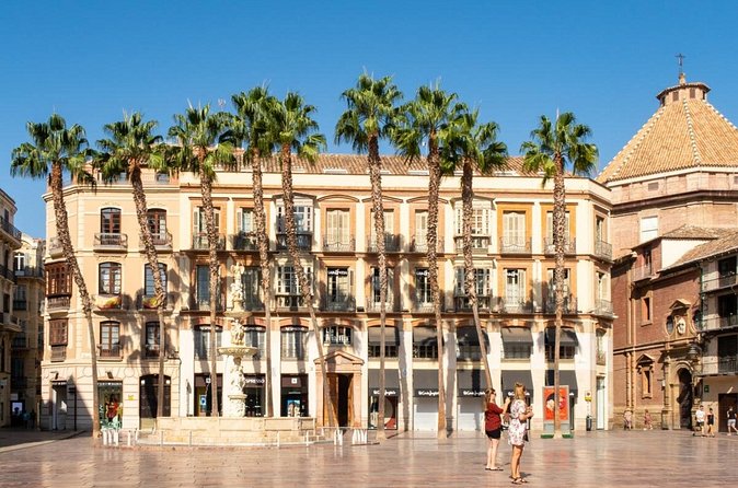 Malaga Highlights Exploration Game and Tour - Atarazanas Market brings daily life into the route