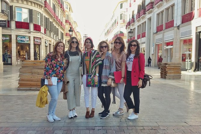 Málaga: Private Sightseeing Treasure Hunt - From Picasso to Plaza de la Merced