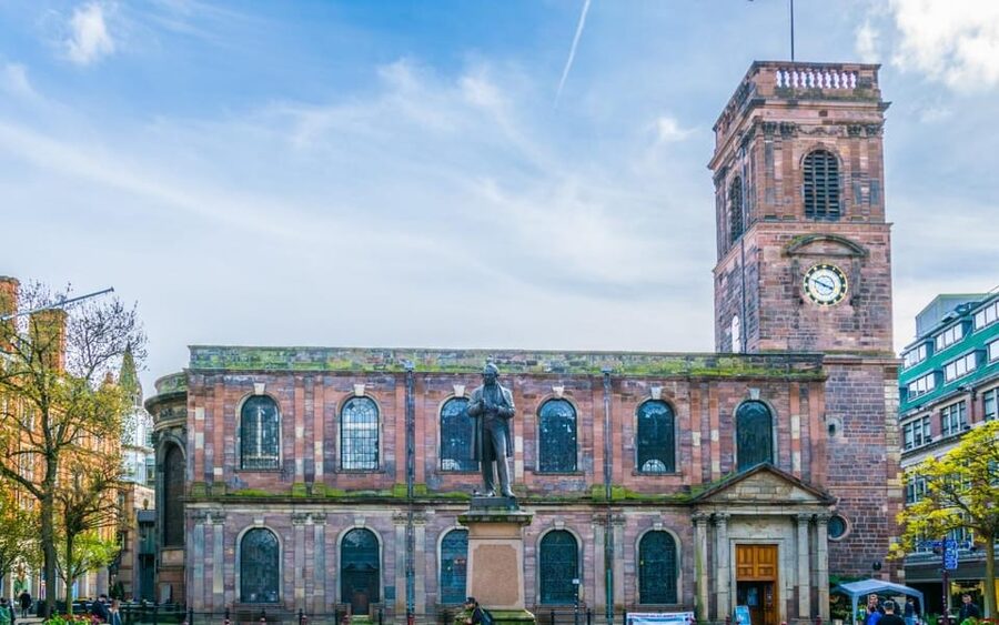 Manchester: City Walking Tour & Exploration Game - Timing, access, and who should book