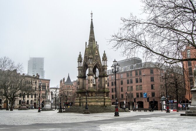 Manchester Scavenger Hunt and Highlights Self-Guided Tour - What you learn at the stops