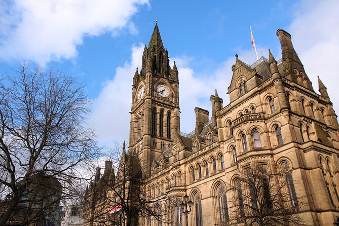 Manchester Scavenger Hunt and Highlights Self-Guided Tour - The freedom to stop for lunch and photos