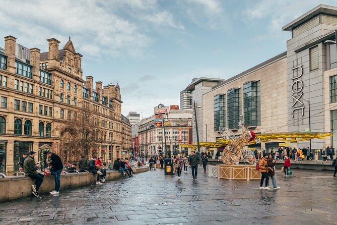 Manchester Scavenger Hunt and Highlights Self-Guided Tour - Who should choose this Manchester walk