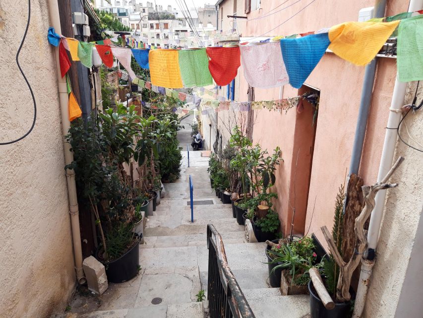 Marseille: Hidden Coves Exploration & Treasure Hunt - Finishing at Vallon des Auffes