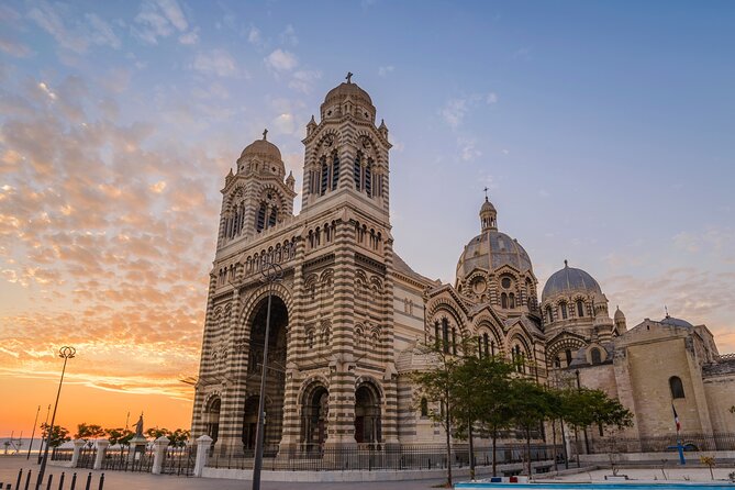 Marseille Scavenger Hunt and Highlights Self Guided Audio Tour - What this Marseille activity is really like