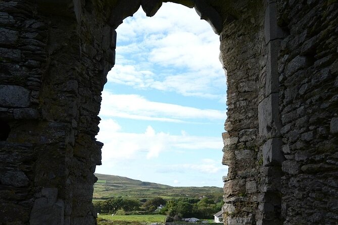 Medieval Limerick Exploration Game and Tour - King John’s Castle and medieval Limerick