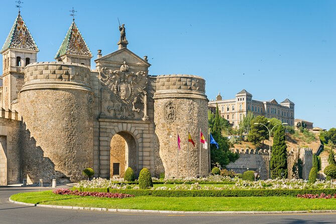 Medieval Toledo: The Knight of Three Cultures Exploration Game - Finishing at the Alcázar monument