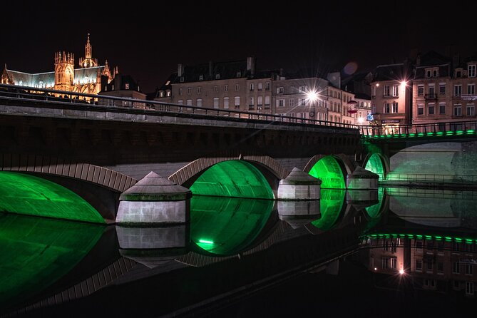 Metz Scavenger Hunt and Highlights Self Guided Audio Tour - Metz Cathedral and the first major sights