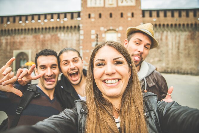 Milan Treasure Hunt for Groups of Friends, Team Building & Company Incentives - Piazza Mercanti and Milan’s whispering columns