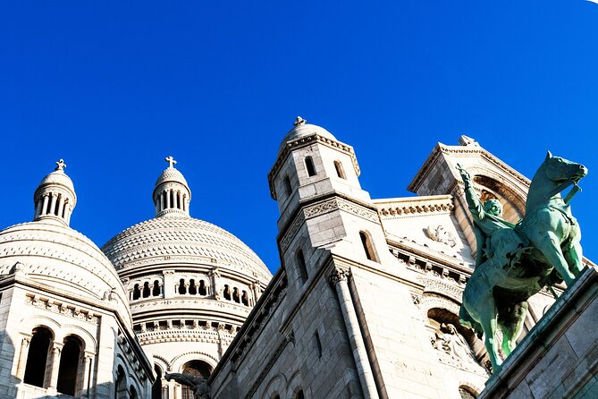 Montmartre Scavenger Hunt and Highlights Self-Guided Tour - How the phone-based game works