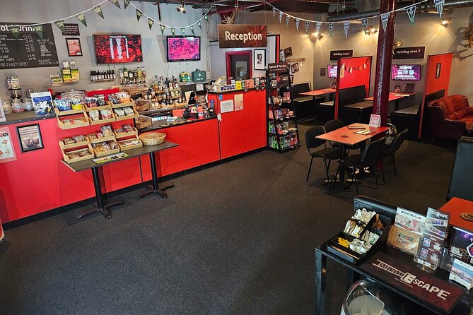 moviESCAPE Stockport Santa's Express Christmas Escape Room Game - A Christmas story with a one-hour deadline