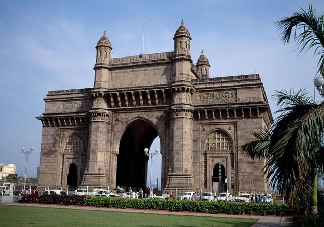 Mumbai Scavenger Hunt and Sights Self-Guided Tour - A game-led way to see Churchgate