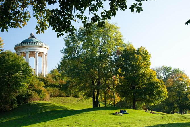Munich Scavenger Hunt and Sights Self-Guided Tour - How the app-based format works