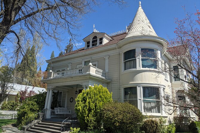 Nevada City Scavenger Hunt Walking Tour and Game - Firehouse No. 1 Museum closes the loop