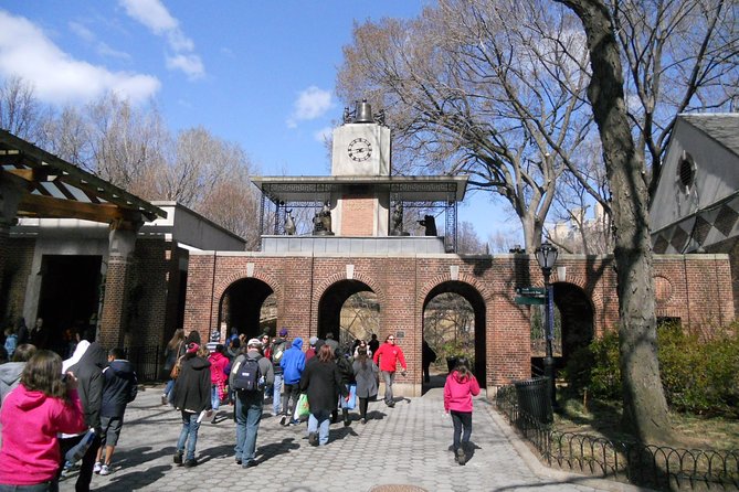New York Lower Central Park Scavenger Hunt Adventure - Shakespeare Garden changes the mood