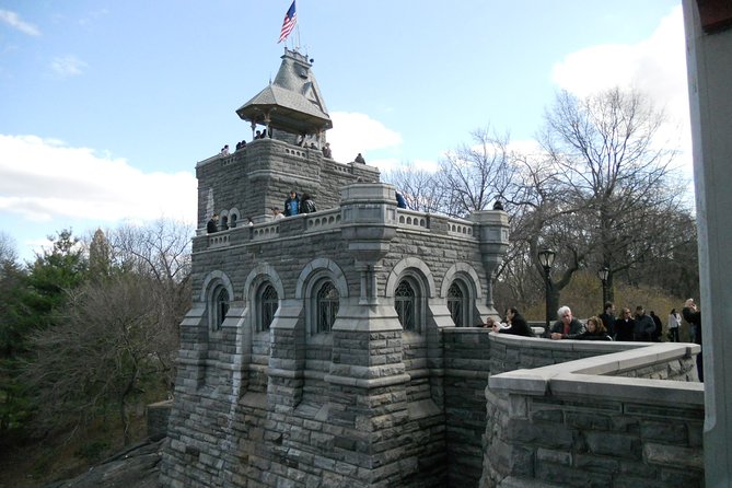 New York Lower Central Park Scavenger Hunt Adventure - Columbus Circle gives you a clear starting point