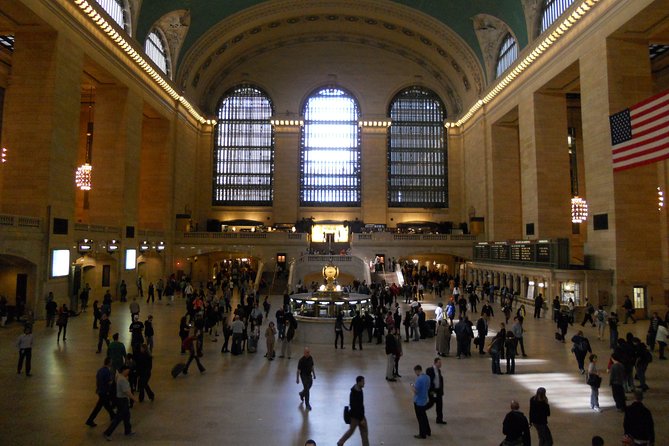 New York Midtown Scavenger Hunt Adventure - A Midtown game instead of a standard sightseeing walk
