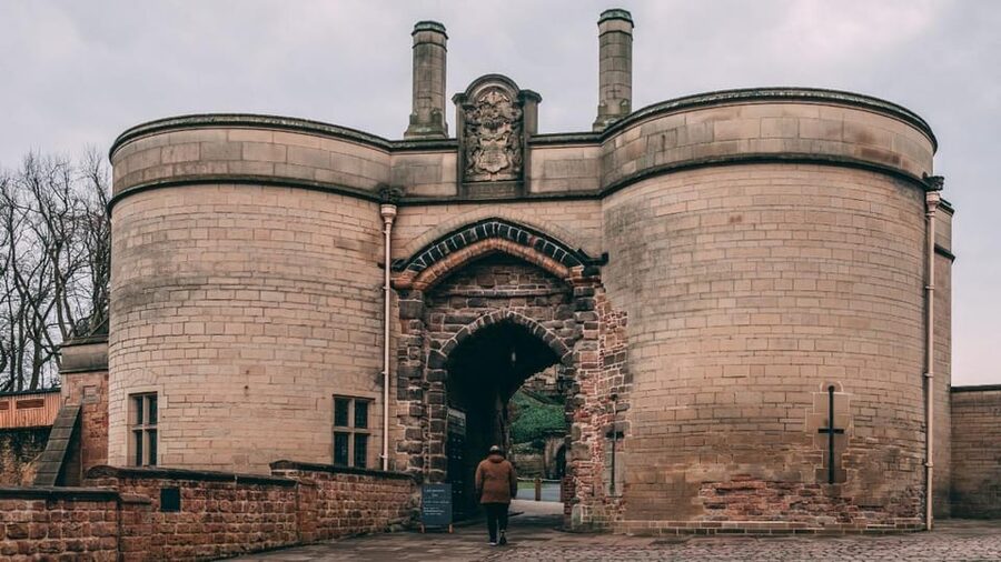 Nottingham: City Walking Tour & Exploration Game - Reaching Nottingham Castle