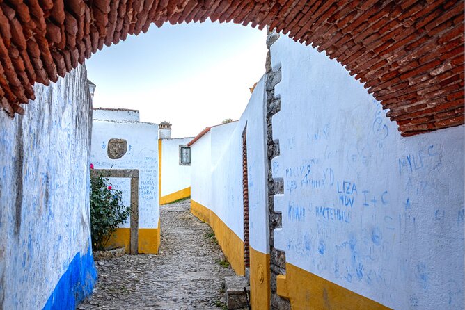 Óbidos Scavenger Hunt and Sights Self-Guided Tour - Who will enjoy this most