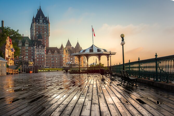 Old Quebec Scavenger Hunt and Highlights Self Guided Audio Tour - City Hall and the upper town landmarks