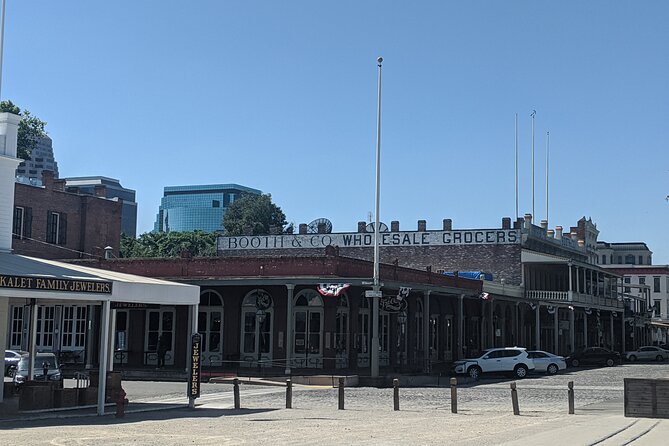 Old Sacramento Scavenger Hunt Walking Tour and Game - Best for families, friends, and independent explorers