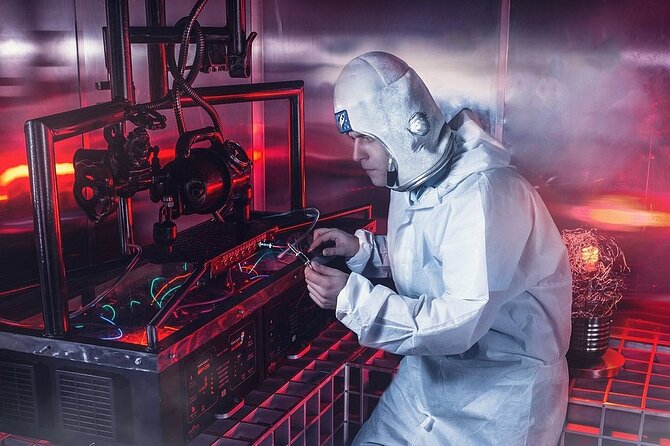 One-hour Private Star Struck Escape Room Gaming in London - A space mission with a simple human goal