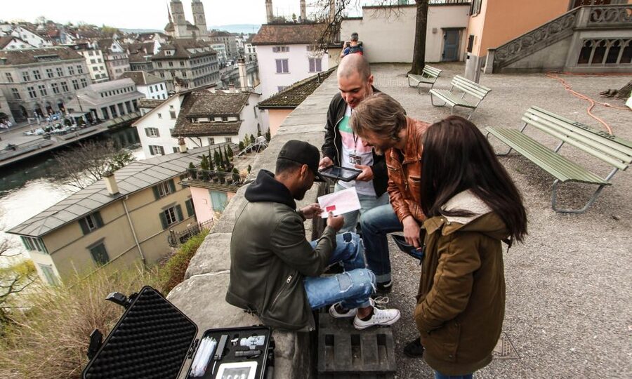 Outdoor Escape Game with Augmented Reality trough Zurich - Following the route through Zurich’s old town