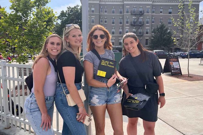 Outdoor Escape Room in Downtown Toronto - Key points at a glance