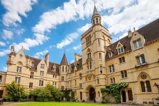 Oxford’s Famous Alumni: Self-Guided Story Puzzle Walk - Turf Tavern adds a pub stop to the route