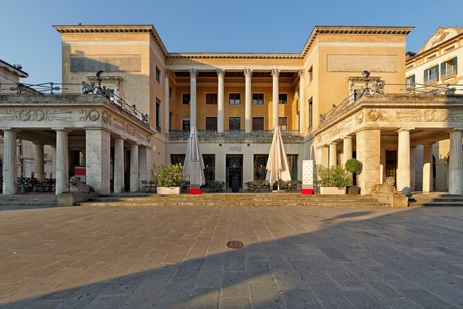 Padova Scavenger Hunt and Sights Self-Guided Tour - Starting at Prato della Valle