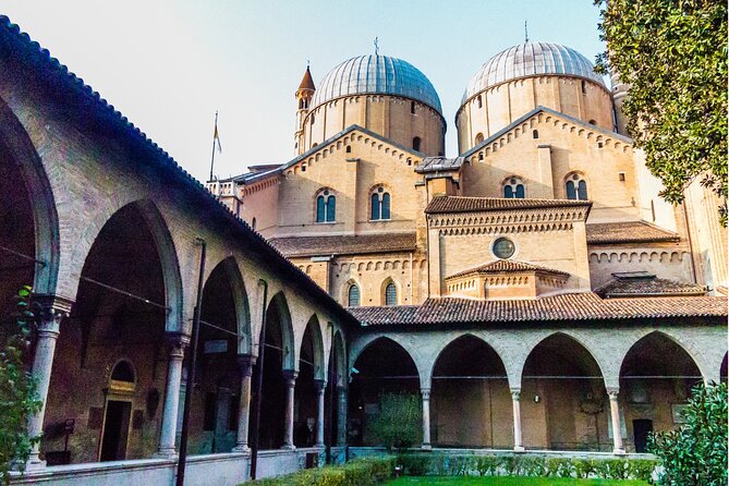 Padua Scavenger Hunt and Highlights Self Guided Audio Tour - What this Padua walking game actually feels like