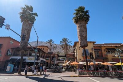 Palm Springs Scavenger Hunt Walking Activity and Game