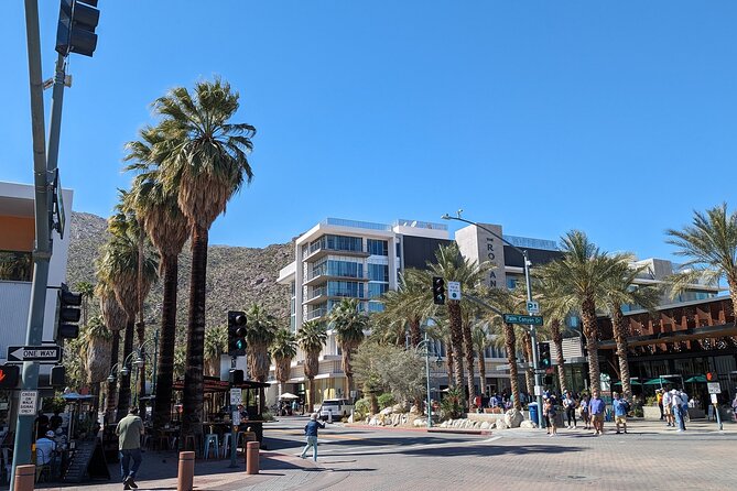 Palm Springs Scavenger Hunt Walking Activity and Game - Choosing the right time for Palm Springs heat