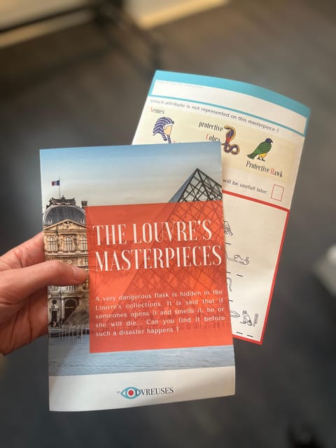 Paris Louvre : Private Treasure Hunt for Families or groups - The Venus de Milo provides a longer puzzle stop