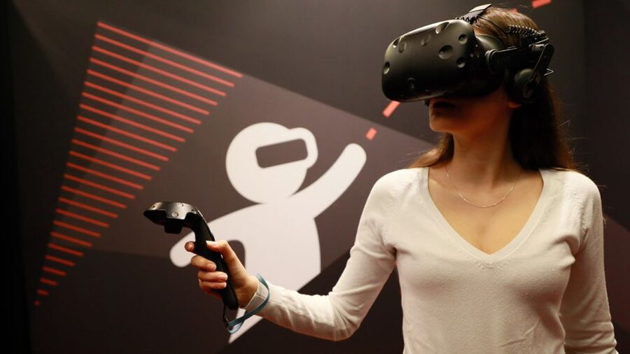 Paris: Virtual-Reality Escape Room Adventure - Why this Paris VR session works for a small group
