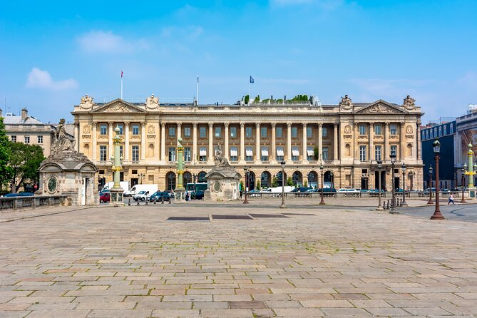 Paris WWII: Occupation & Liberation Exploration Game and Tour - Rue de Rivoli, Le Meurice, and Hotel Regina