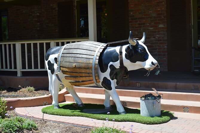 Paso Robles Scavenger Hunt Walking Tour and Game - Turning two downtown blocks into a game