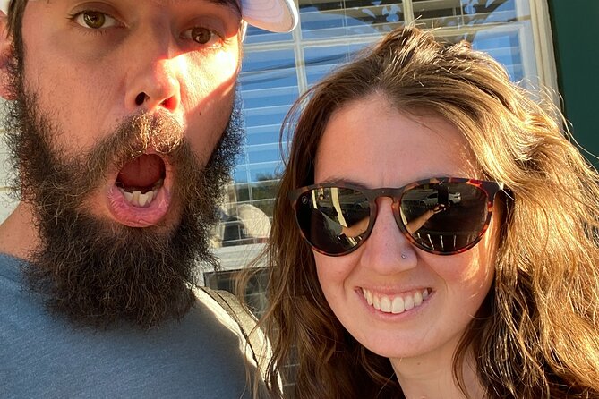 Pensacola Love in the City Date Tour & Scavenger Hunt - Props, mystery gadgets, and the mobile guide