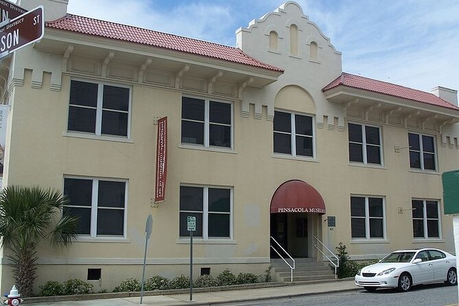 Pensacola Most Haunted Ghost Tour & Scavenger Hunt - Seville Quarter in Ten Minutes