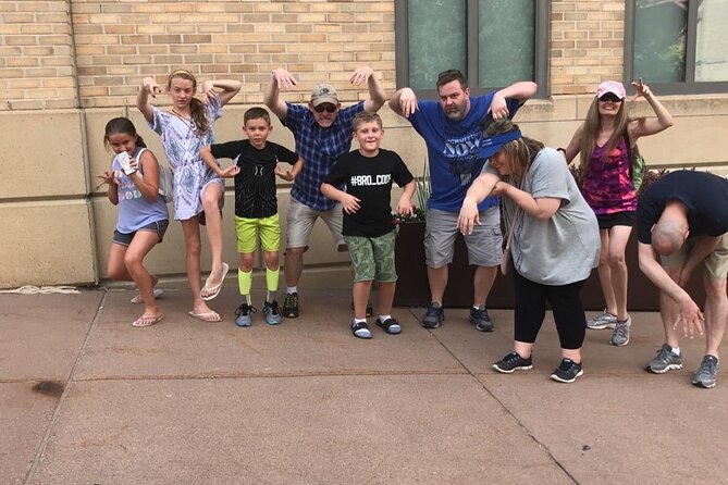 Phoenix City Scavenger Hunt by Wacky Walks - The Remote Host and Group Experience