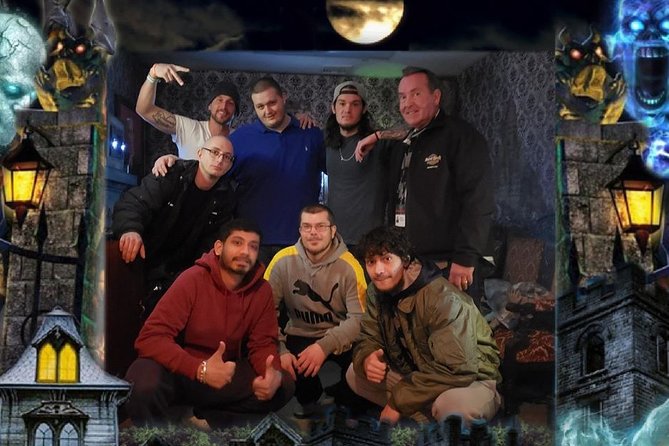 Poltergeist Interactive Escape Room in Northfield, New Jersey - Choosing your group size