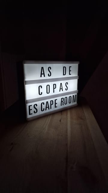 Porto: Ace of Cups Escape Room Expereince - The language point you should know