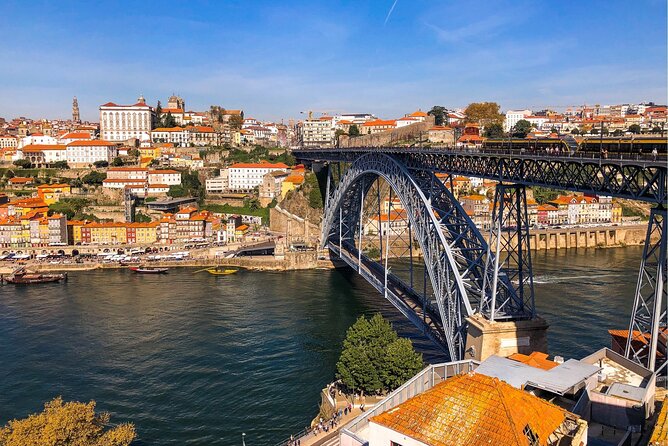 Porto Scavenger Hunt and Sights Self-Guided Tour - How the Explorial app shapes the walk